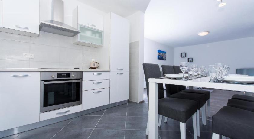 Villa Sunset Kastela Ngoại thất bức ảnh